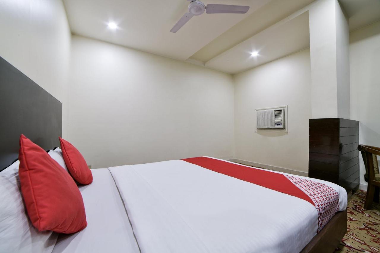 Oyo Imax Inn Near Charminar Hyderabad Eksteriør bilde