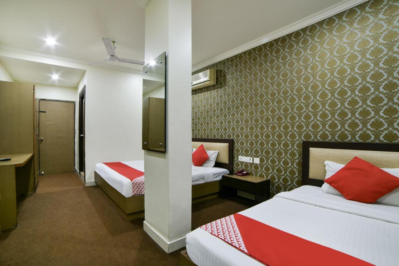 Oyo Imax Inn Near Charminar Hyderabad Eksteriør bilde
