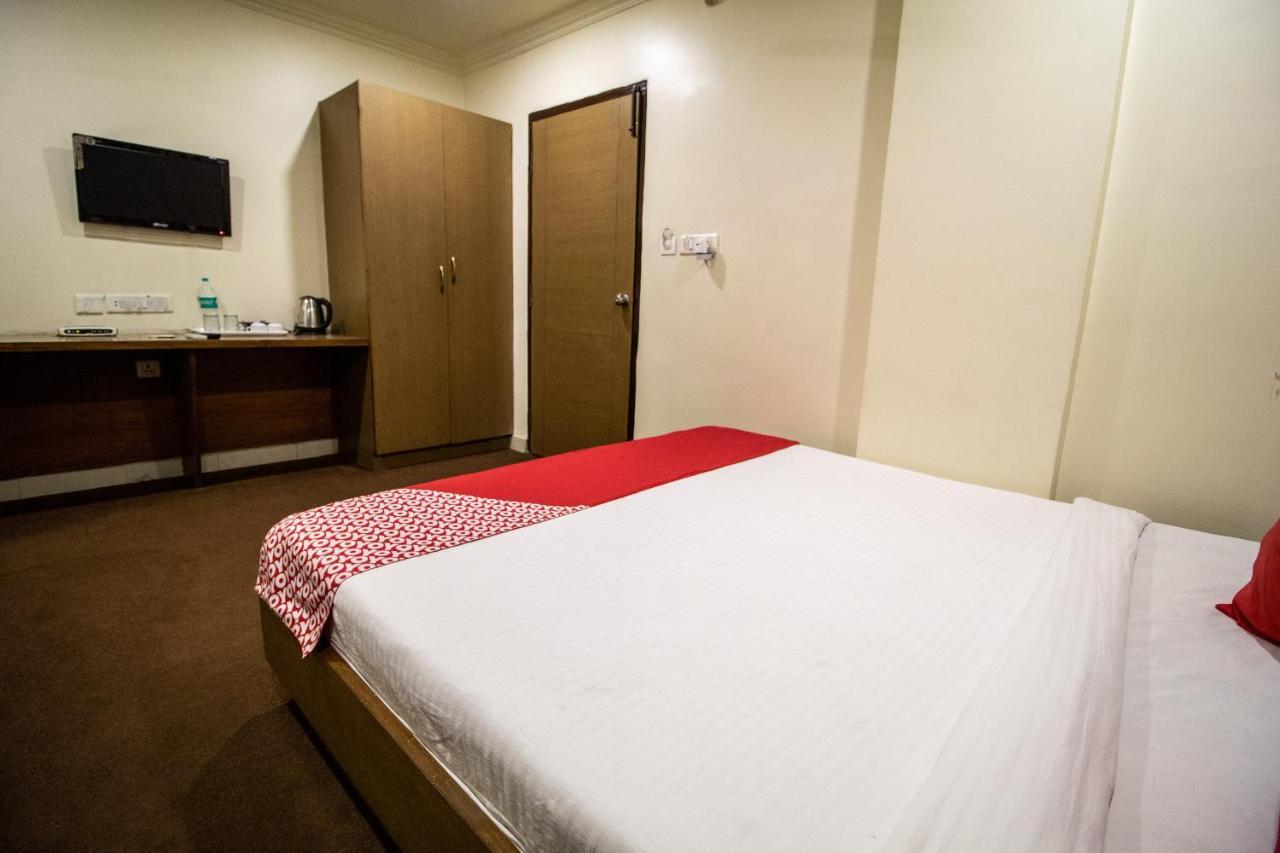 Oyo Imax Inn Near Charminar Hyderabad Eksteriør bilde